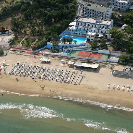 Hotel Baia Santa Barbara โรดิการ์กานิโก ภายนอก รูปภาพ