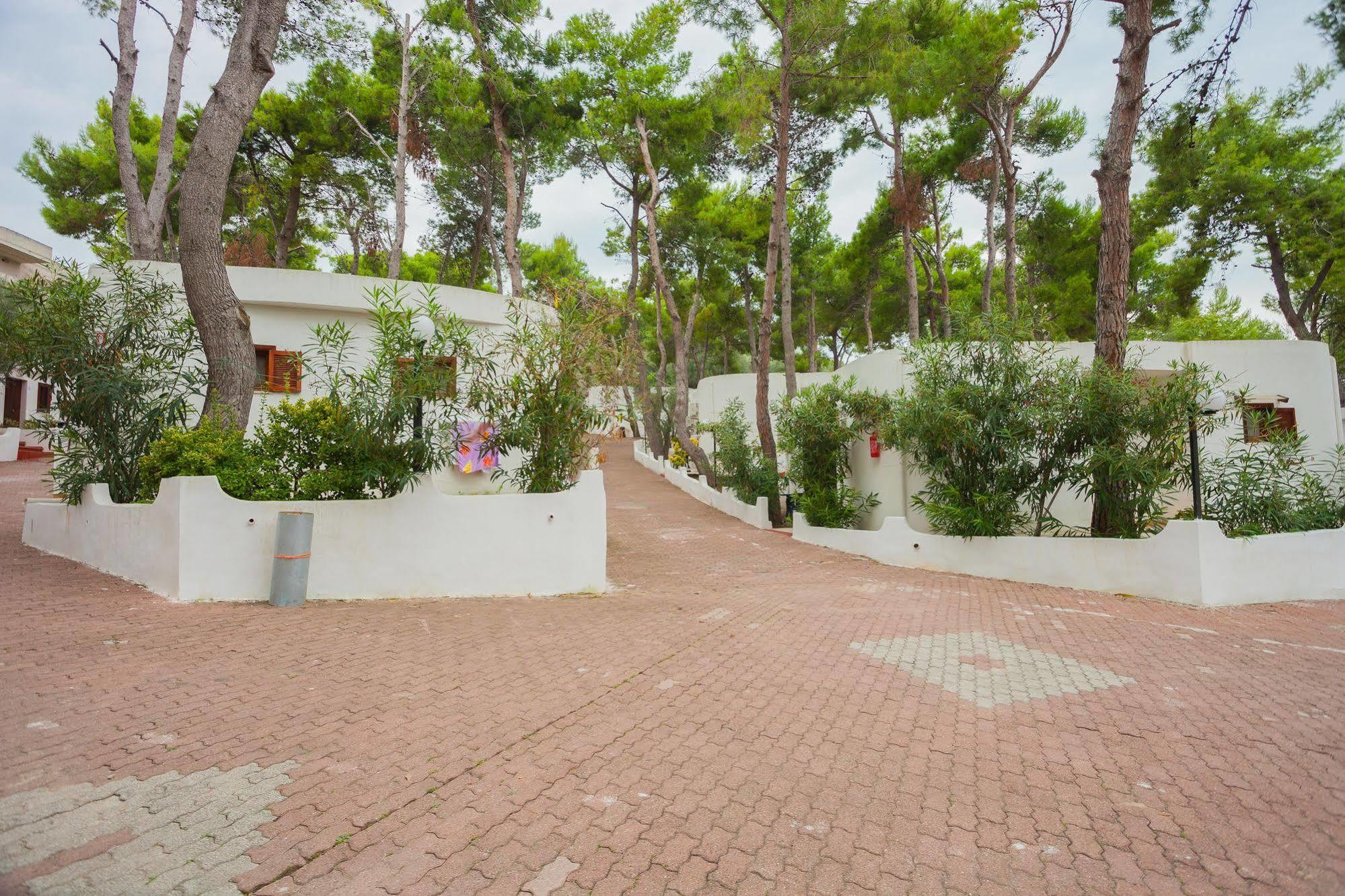 Hotel Baia Santa Barbara โรดิการ์กานิโก ภายนอก รูปภาพ